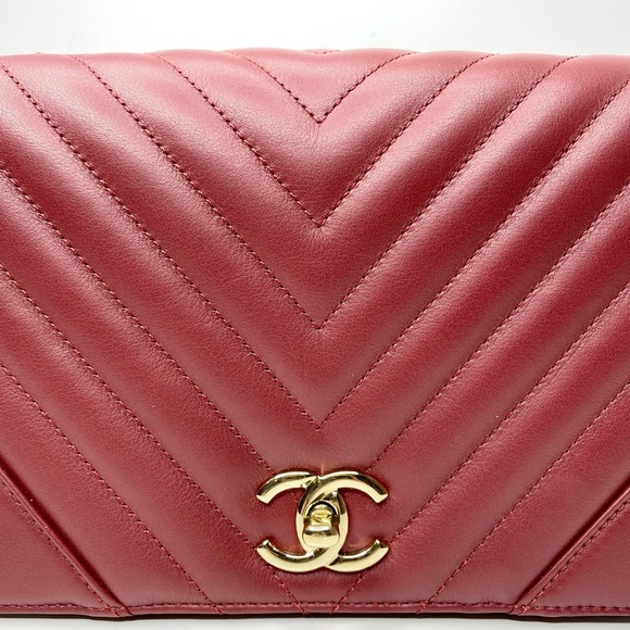 Authentic Chanel ‘Statement’ Chevron Quilted Flap Bag - FULL SET - Picture 3 of 12